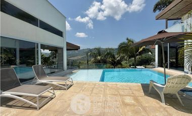 Casa Amoblada en conjunto, en arriendo, El Rosario, Manizales