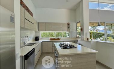 Casa Amoblada en conjunto, en arriendo, El Rosario, Manizales