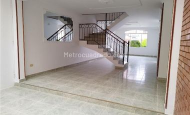 FUSAGASUG CASA EN VENTA 170M2
