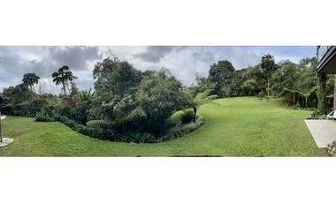 Casa en Arriendo Alto de las Palmas Envigado