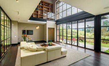 Casa en Arriendo Alto de las Palmas Envigado