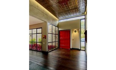 Casa en Arriendo Alto de las Palmas Envigado