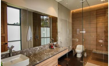 Casa en Arriendo Alto de las Palmas Envigado