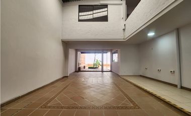 Casa Comercial en Arriendo Santa Teresita Medellín