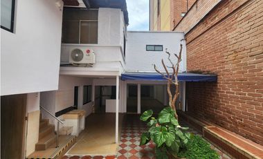 Casa Comercial en Arriendo Santa Teresita Medellín