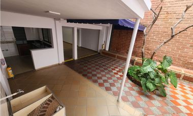 Casa Comercial en Arriendo Santa Teresita Medellín