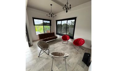 HERMOSA CASA CAMPESTE- VIA ALCALA