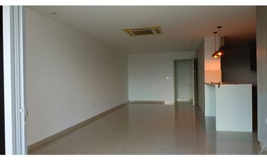 SE VENDE APARTAMENTO  EN EL BARRIO LA CASTELLANA.
