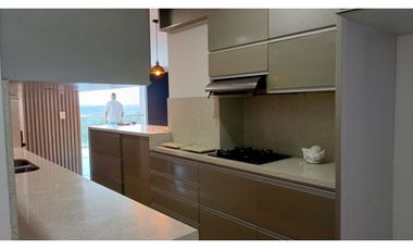 SE VENDE APARTAMENTO  EN EL BARRIO LA CASTELLANA.