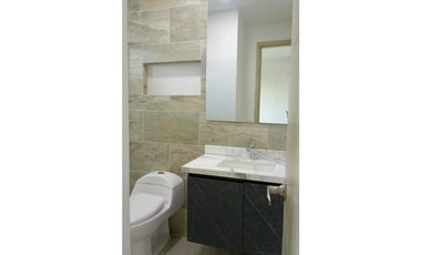 SE VENDE APARTAMENTO  EN EL BARRIO LA CASTELLANA.