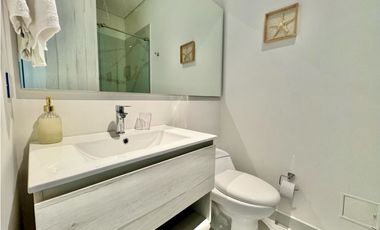 Aparta suite en venta a media cuadra de la playa Del Hotel Hilton