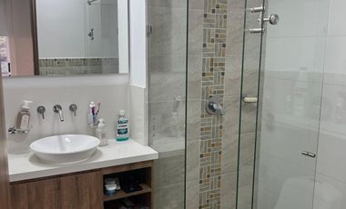 SE ALQUILA HERMOSO APARTAMENTO AMOBLADO EN EL BARRIO CIUDAD JARDIN - EDIFICIO ANKARA
