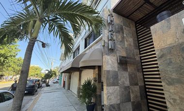 EDIFICIO MULTIFAMILIAR EN VENTA EN PLAYA CON ESPACIO COMERCIAL A PASOS DE LA PLAYA
