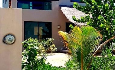 EXCLUSIVA CASA EN VENTA UBICADA EN SEGUNDA FILA DE LA PLAYA SAN CRISANTO, YUCATÁN