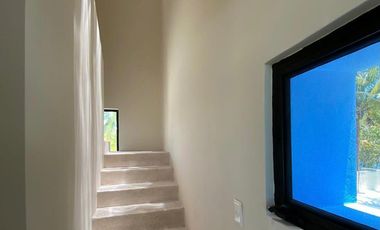 EXCLUSIVA CASA EN VENTA UBICADA EN SEGUNDA FILA DE LA PLAYA SAN CRISANTO, YUCATÁN