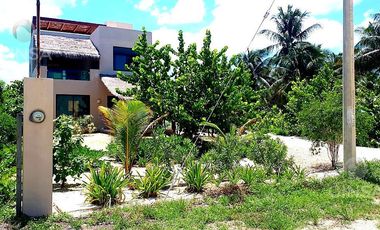 EXCLUSIVA CASA EN VENTA UBICADA EN SEGUNDA FILA DE LA PLAYA SAN CRISANTO, YUCATÁN
