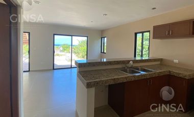 EXCLUSIVA CASA EN VENTA UBICADA EN SEGUNDA FILA DE LA PLAYA SAN CRISANTO, YUCATÁN