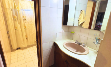 Casa 3 Dormitorios con quincho y cochera | Av. Granaderos