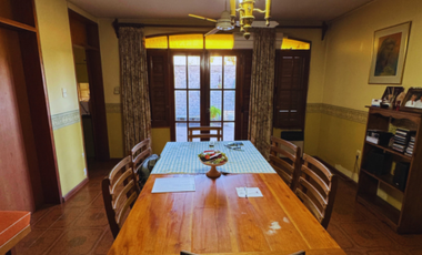 VENTA – CASA CÉNTRICA | AV. 9 DE JULIO