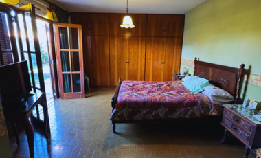 VENTA – CASA CÉNTRICA | AV. 9 DE JULIO