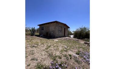 Casa de 2 dormitorios. Barrio las gemelas.