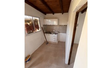 Casa de 2 dormitorios. Barrio las gemelas.