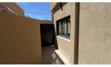 VENTA/ PH DE 3  AMBIENTES CON TERRAZA/ MAR DEL PLATA