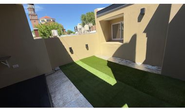 VENTA/ PH DE 3  AMBIENTES CON TERRAZA/ MAR DEL PLATA