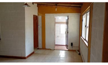 :   Casa en alquiler – Barrio Aguas Azules | Calle Alem