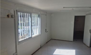 VENDE GALPON CON OFICINAS - EN CALLE ALEM - GODOY CRUZ- MENDOZA