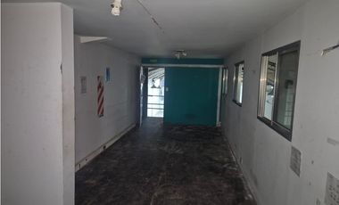 VENDE GALPON CON OFICINAS - EN CALLE ALEM - GODOY CRUZ- MENDOZA