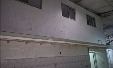 VENDE GALPON CON OFICINAS - EN CALLE ALEM - GODOY CRUZ- MENDOZA