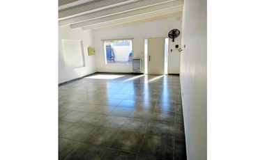 IMPORTANTE PROPIEDAD SOBRE 1800M2