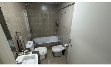 Alquiler de moderno monoambiente con balcon al frente en Saavedra