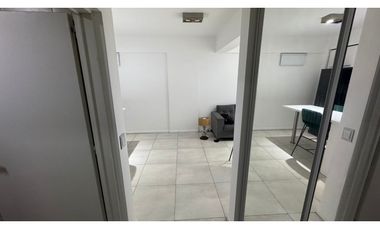 Alquiler de moderno monoambiente con balcon al frente en Saavedra