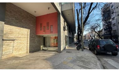 Alquiler de moderno monoambiente con balcon al frente en Saavedra