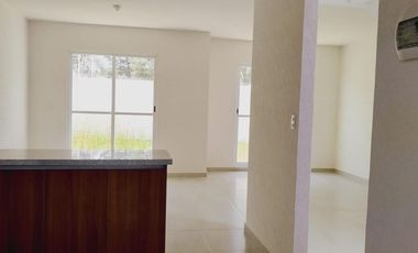 CASA EN RENTA CERCA DE TEC DE MONTERREY Y SIGLO XX1 ZINACANTEPEC