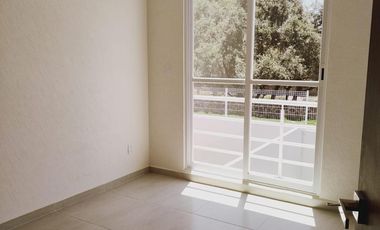 CASA EN RENTA CERCA DE TEC DE MONTERREY Y SIGLO XX1 ZINACANTEPEC