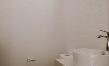 CASA EN RENTA CERCA DE TEC DE MONTERREY Y SIGLO XX1 ZINACANTEPEC