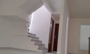 CASA EN RENTA CERCA DE TEC DE MONTERREY Y SIGLO XX1 ZINACANTEPEC