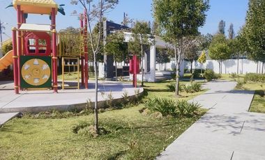 CASA EN RENTA CERCA DE TEC DE MONTERREY Y SIGLO XX1 ZINACANTEPEC