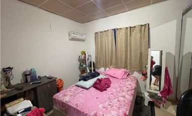 SE VENDE CASA EN SAN ISIDRO RES. CAMPO VERDE DE 3 HABITACIÓNES Y PATIO