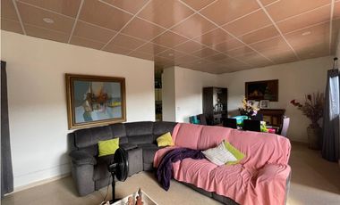 SE VENDE CASA EN SAN ISIDRO RES. CAMPO VERDE DE 3 HABITACIÓNES Y PATIO