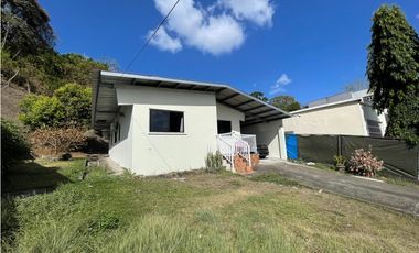 SE VENDE CASA EN SAN ISIDRO RES. CAMPO VERDE DE 3 HABITACIÓNES Y PATIO