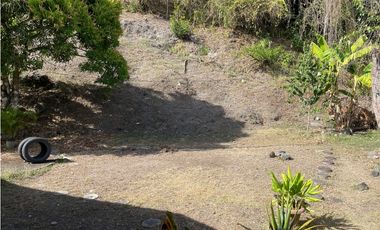 SE VENDE CASA EN SAN ISIDRO RES. CAMPO VERDE DE 3 HABITACIÓNES Y PATIO