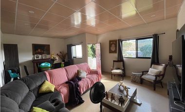 SE VENDE CASA EN SAN ISIDRO RES. CAMPO VERDE DE 3 HABITACIÓNES Y PATIO