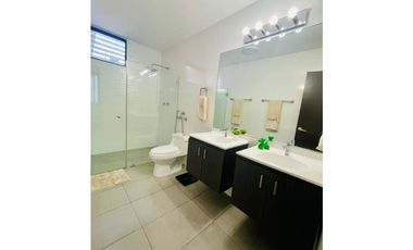 Alquilo apartamento Ph Brisas Obarrio