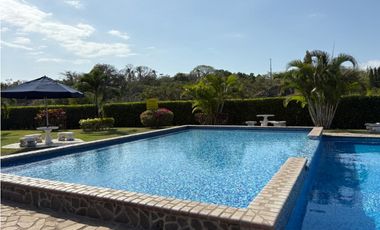 SAN CARLOS / QUEBRADAS DEL VALLE / 811M / AREA SOCIAL / PISCINA / AG
