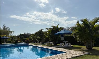 SAN CARLOS / QUEBRADAS DEL VALLE / 811M / AREA SOCIAL / PISCINA / AG