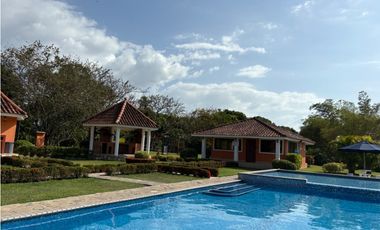 SAN CARLOS / QUEBRADAS DEL VALLE / 811M / AREA SOCIAL / PISCINA / AG